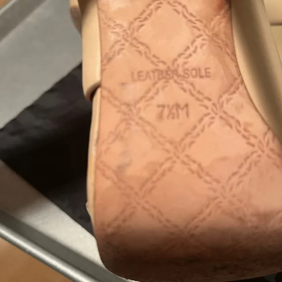 Lamb heel! 71/2 - Picture 3 of 11